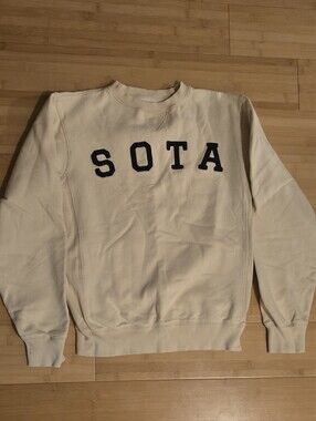 Cream Crewneck Sweatshirt - Classic Collegiate Style